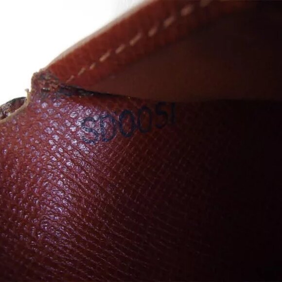 LOUIS VUITTON Bifold Wallet Monogram Authentic Used - Picture 7 of 9